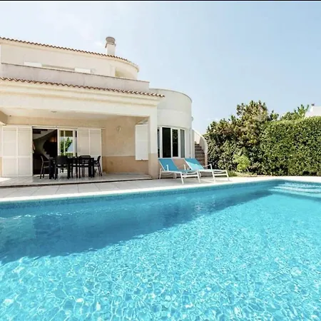 빌라 With Pool In Cala Blanca With Sea Views *
