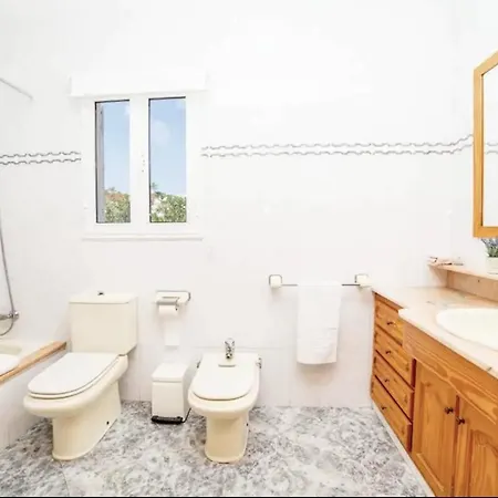 With Pool In Cala Blanca With Sea Views Βίλα *